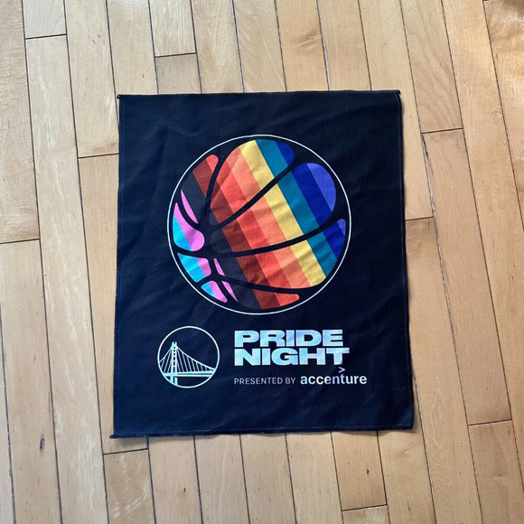 GSW Golden State Warriors 2024-2025 PRIDE NIGHT Rally Towel - Picture 2 of 6